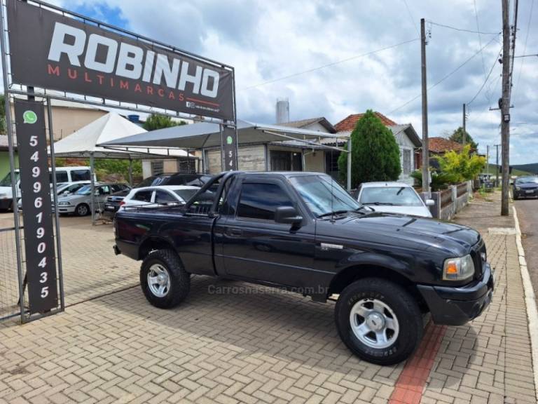 FORD - RANGER - 2008/2009 - Preta - R$ 57.900,00