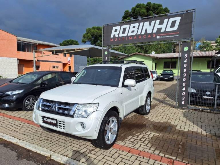 MITSUBISHI - PAJERO FULL - 2013/2013 - Branca - R$ 125.000,00
