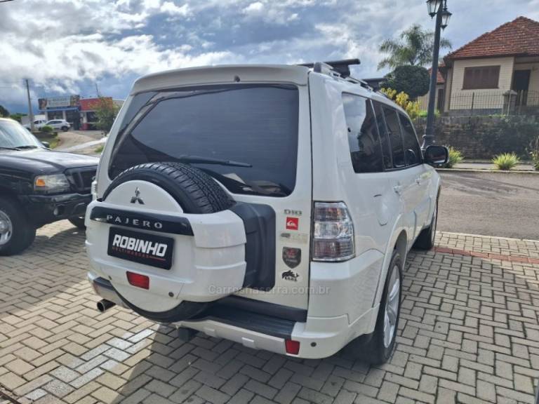 MITSUBISHI - PAJERO FULL - 2013/2013 - Branca - R$ 125.000,00