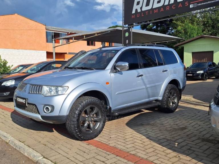 MITSUBISHI - PAJERO DAKAR - 2011/2012 - Prata - R$ 104.900,00