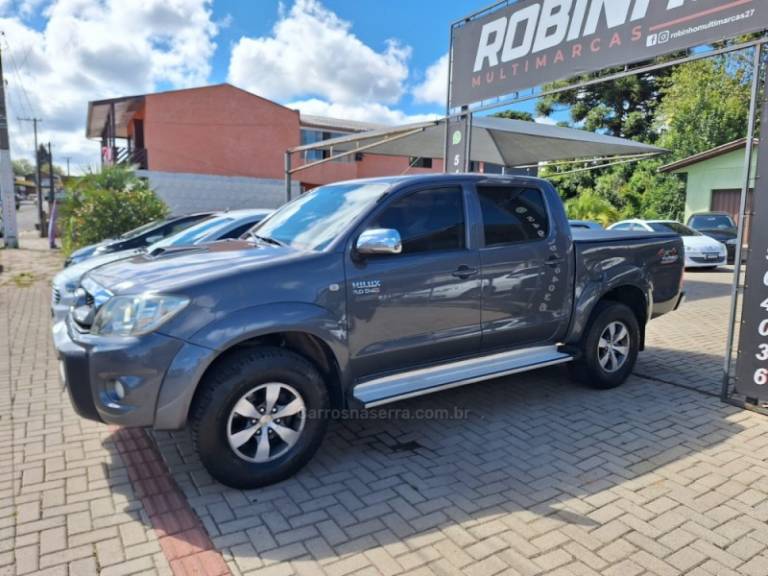 TOYOTA - HILUX - 2008/2009 - Azul - R$ 114.900,00