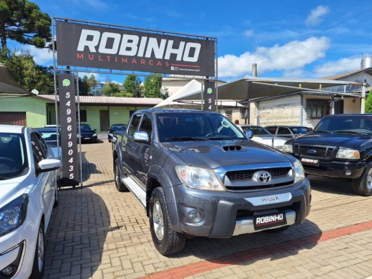 TOYOTA - HILUX - 2008/2009 - Azul - R$ 114.900,00