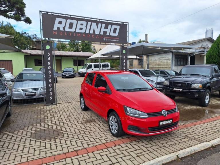 VOLKSWAGEN - FOX - 2015/2015 - Vermelha - R$ 48.900,00