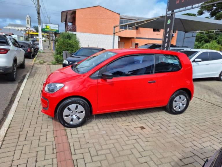 VOLKSWAGEN - UP - 2014/2015 - Vermelha - R$ 35.900,00