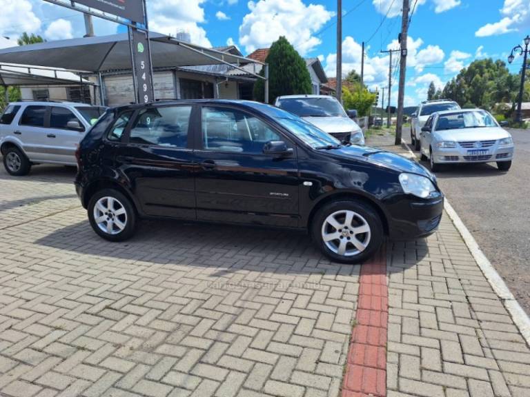 VOLKSWAGEN - POLO - 2008/2008 - Preta - R$ 34.900,00