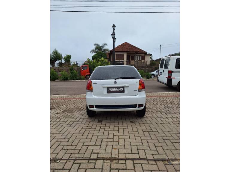 FIAT - PALIO - 2006/2007 - Branca - R$ 22.900,00