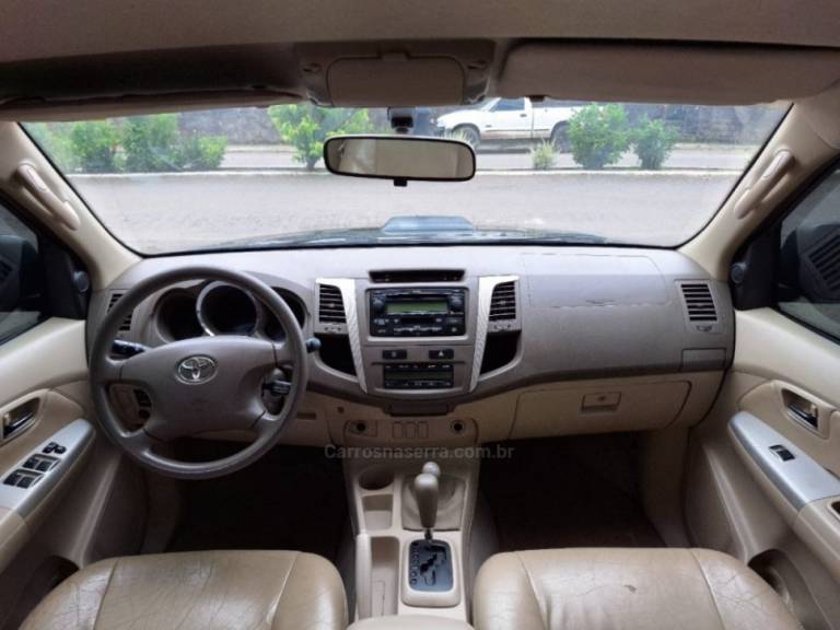 TOYOTA - HILUX SW4 - 2006/2006 - Preta - R$ 92.400,00