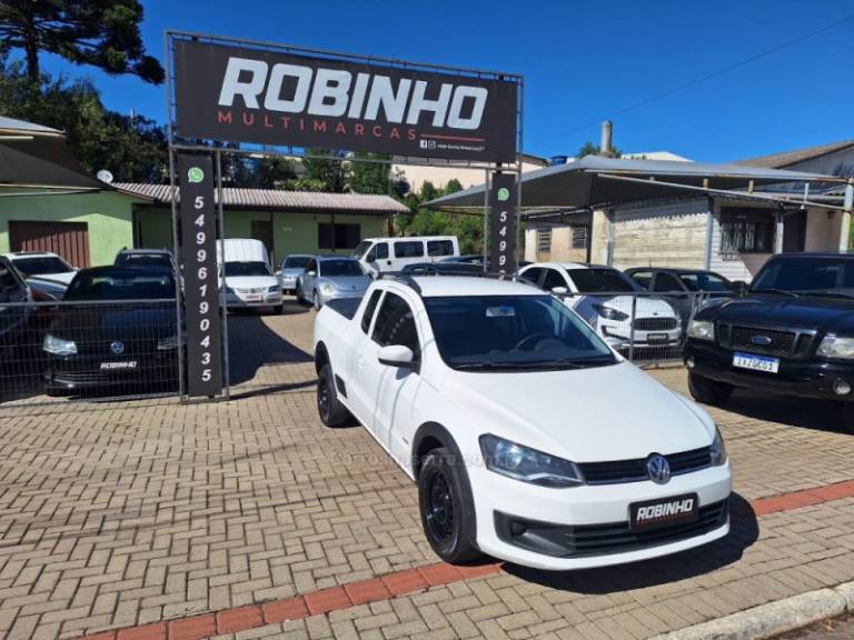 VOLKSWAGEN - SAVEIRO - 2013/2014 - Branca - R$ 49.900,00