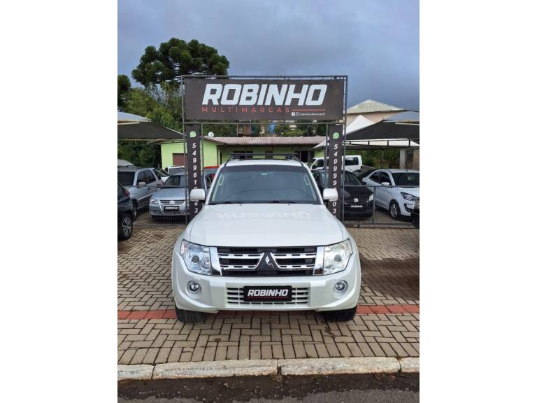MITSUBISHI - PAJERO FULL - 2013/2013 - Branca - R$ 125.000,00
